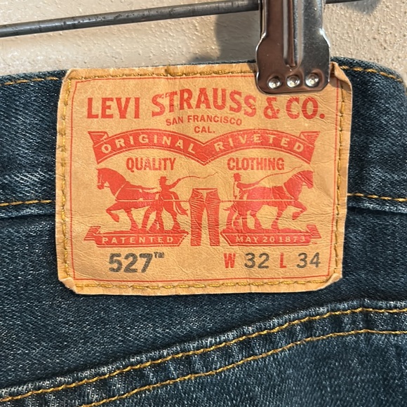 Levi Strauss & CO. Men’s relaxed fit jeans. - Picture 3 of 4